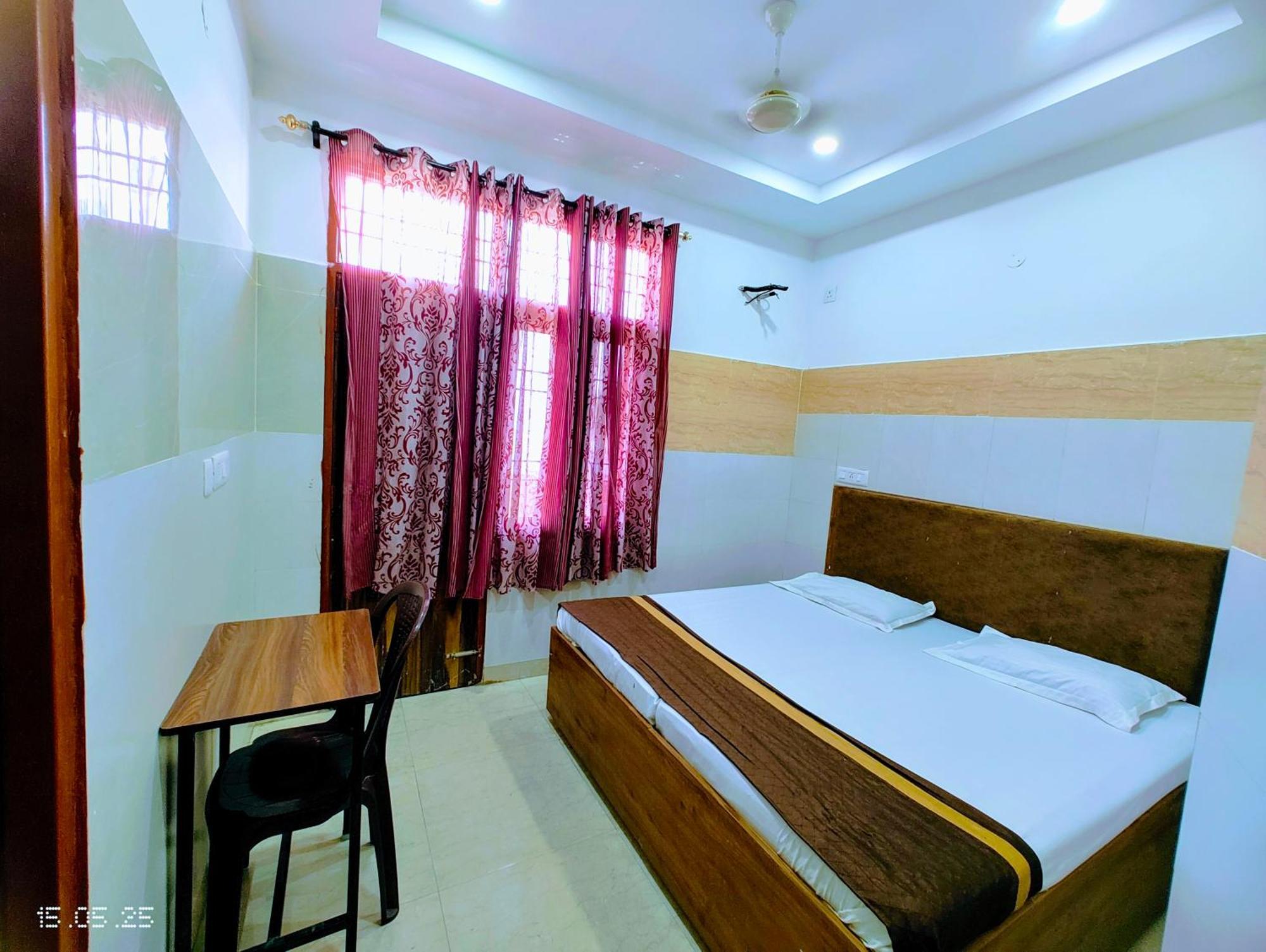 Hotel Yolo- Chandigarh Exterior photo