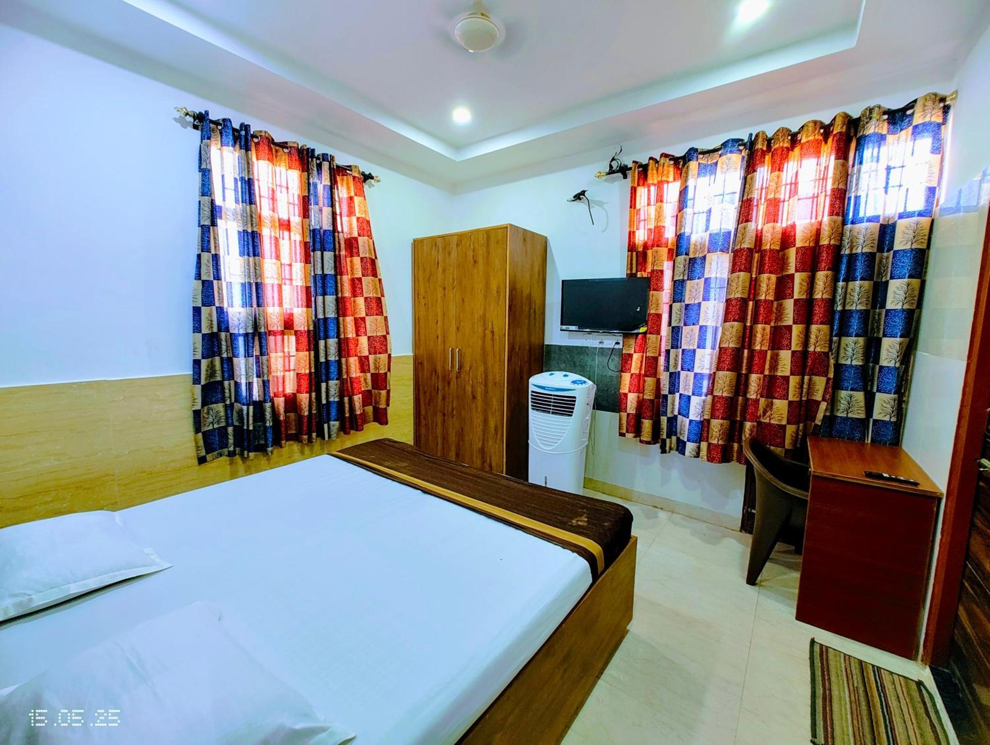 Hotel Yolo- Chandigarh Exterior photo